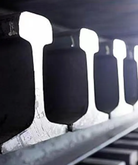 Riel de acero laminado en caliente